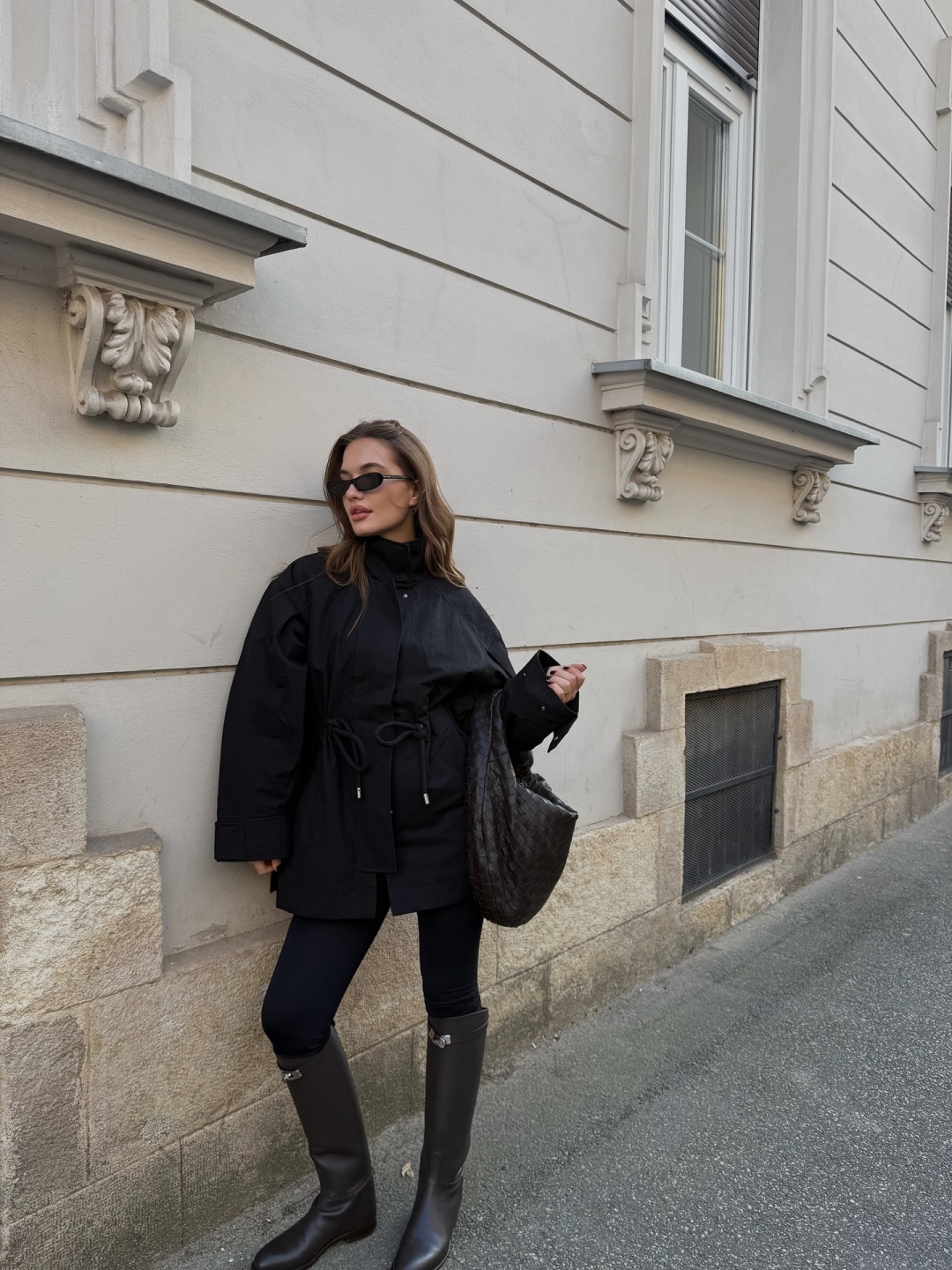Outfit tjedna: Šuškavac i Hermès čizme nisu klasičan spoj, ali Hana Bitunjac ih kombinira na elegantan način