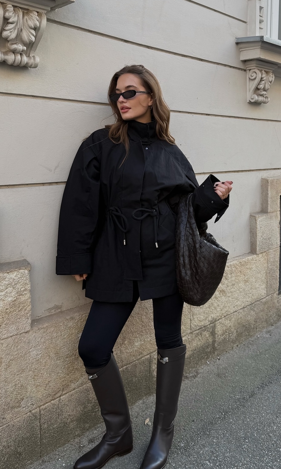 Outfit tjedna: Šuškavac i Hermès čizme nisu klasičan spoj, ali Hana Bitunjac ih kombinira na elegantan način