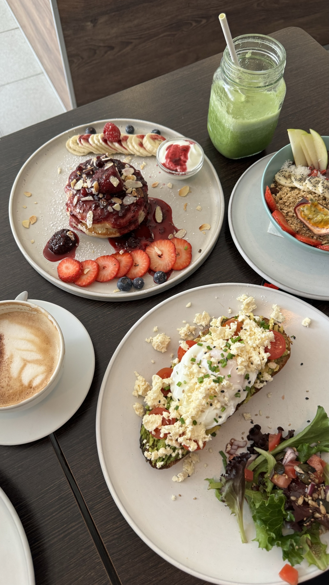 Hrana protiv nadutosti: Što jesti da se osjećate lagano?