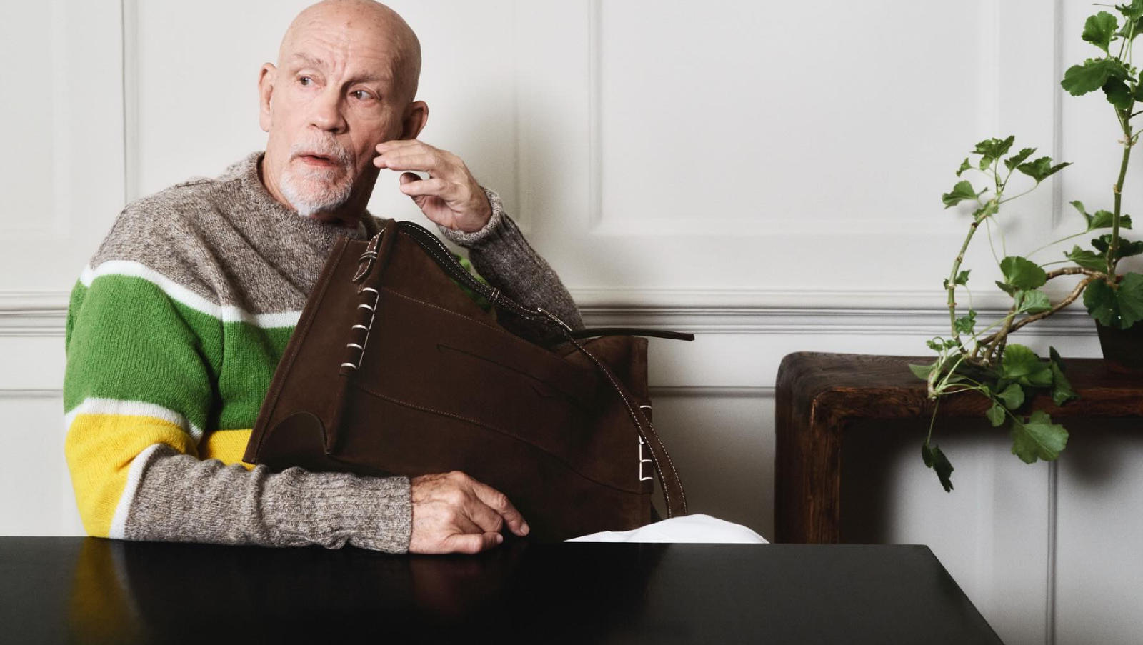 John Malkovich u ulozi koju nismo očekivali – postao je lice nove JW Anderson kampanje