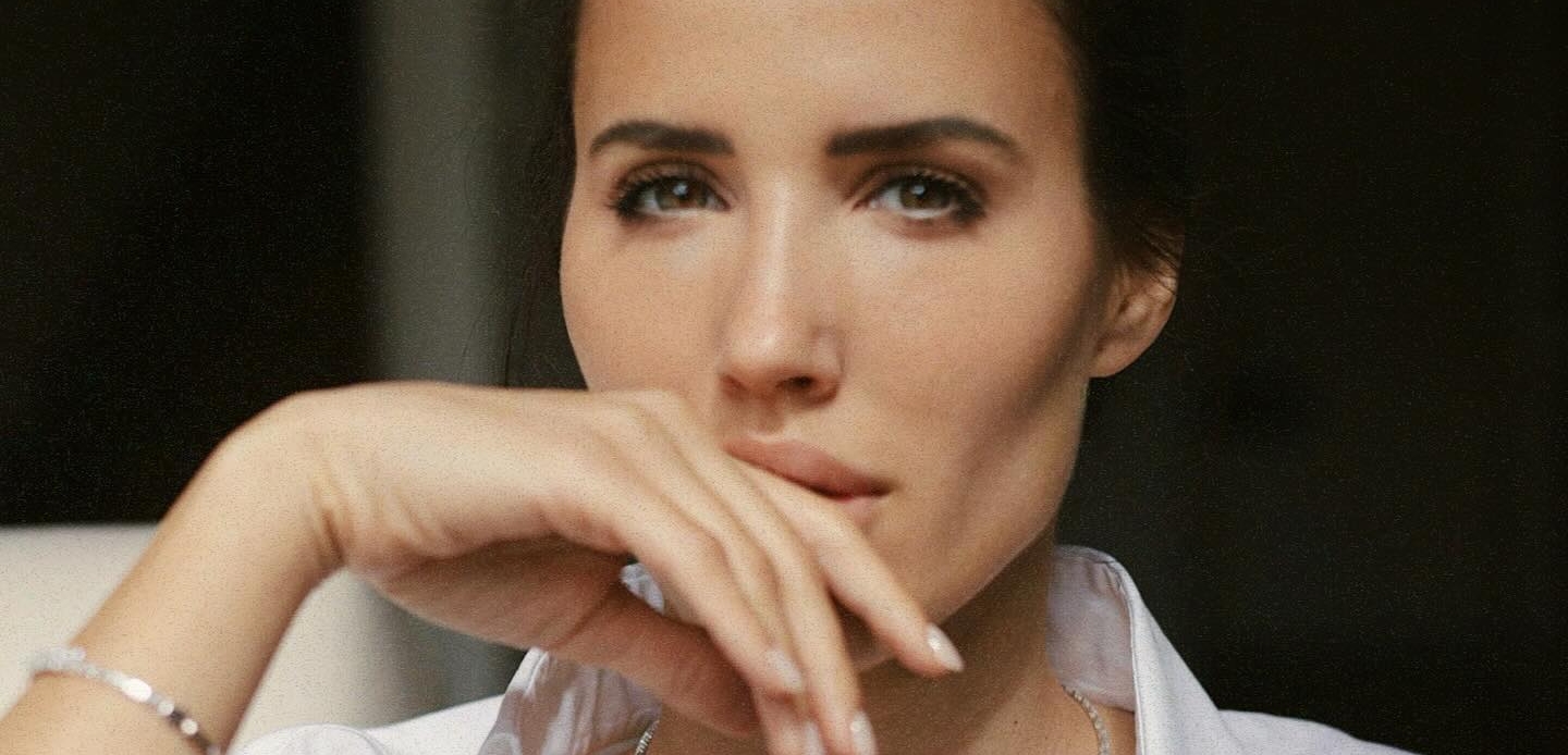 Olovke za oči u trendi i klasičnim nijansama koje podižu pogled i vraćaju mladenački izgled