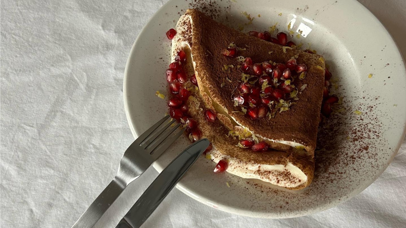 Desert za doručak? Ako je riječ o proteinskim palačinkama s narom i čokoladom – onda da