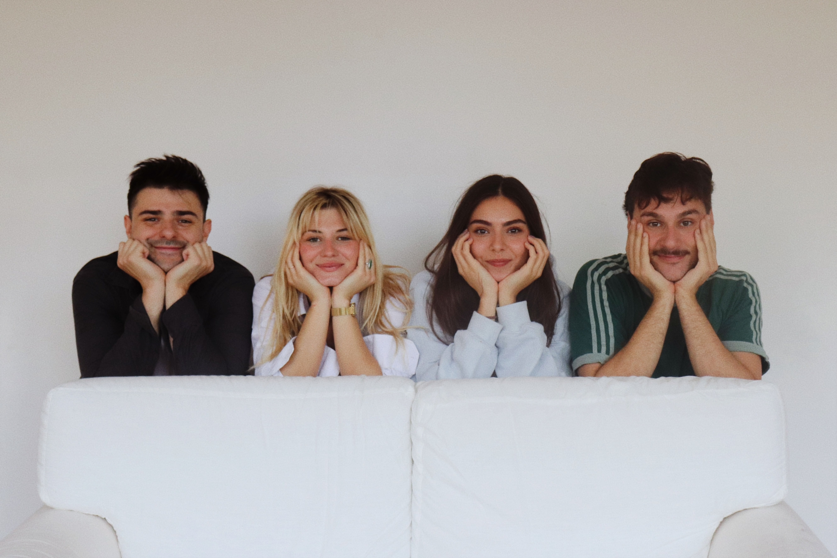 Auzmeš je novi kazališni projekt troje mladih glumaca koji vrijedi podržati