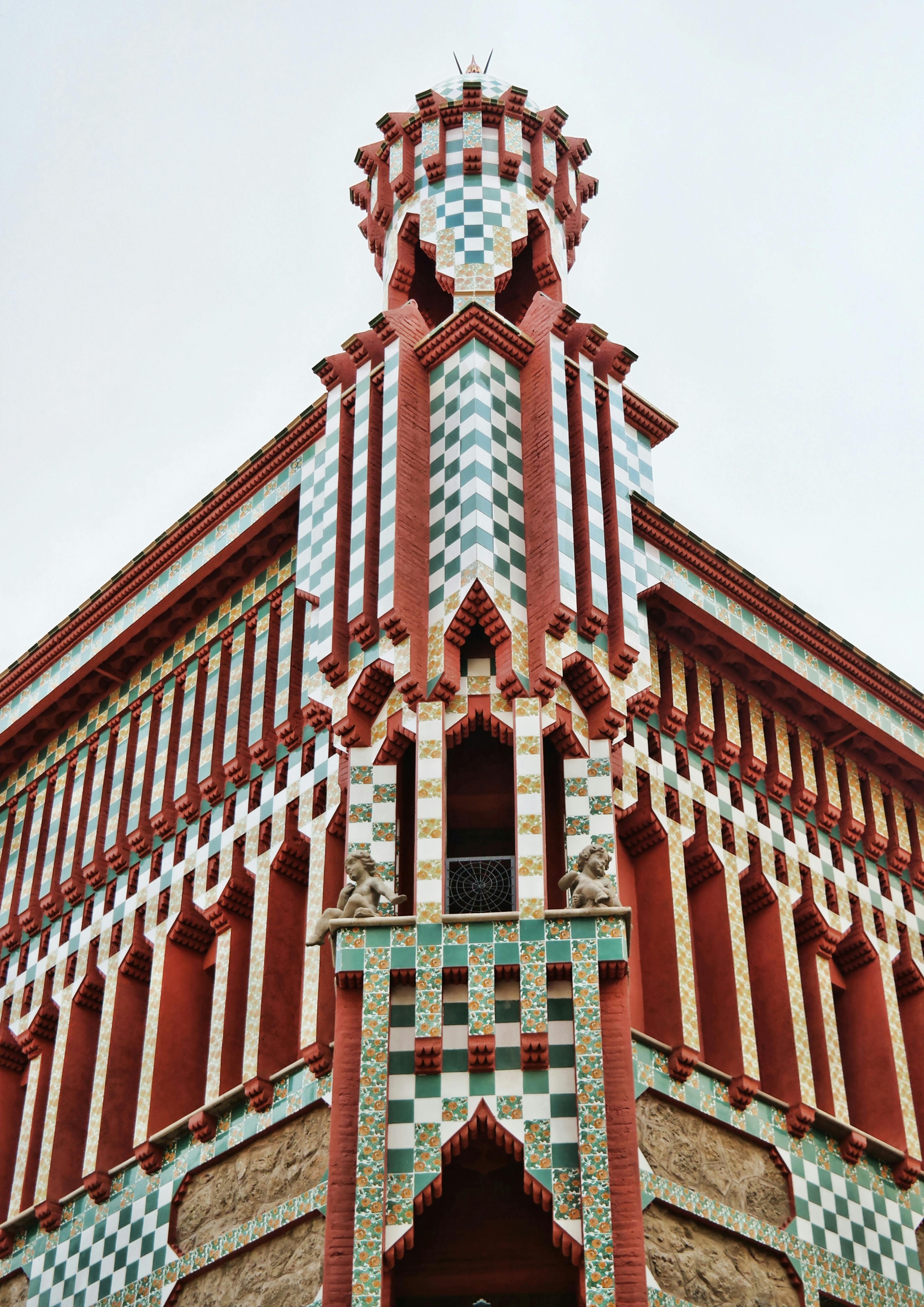 Casa Vicens_pexels-berk-ozdemir-1761205-3779835