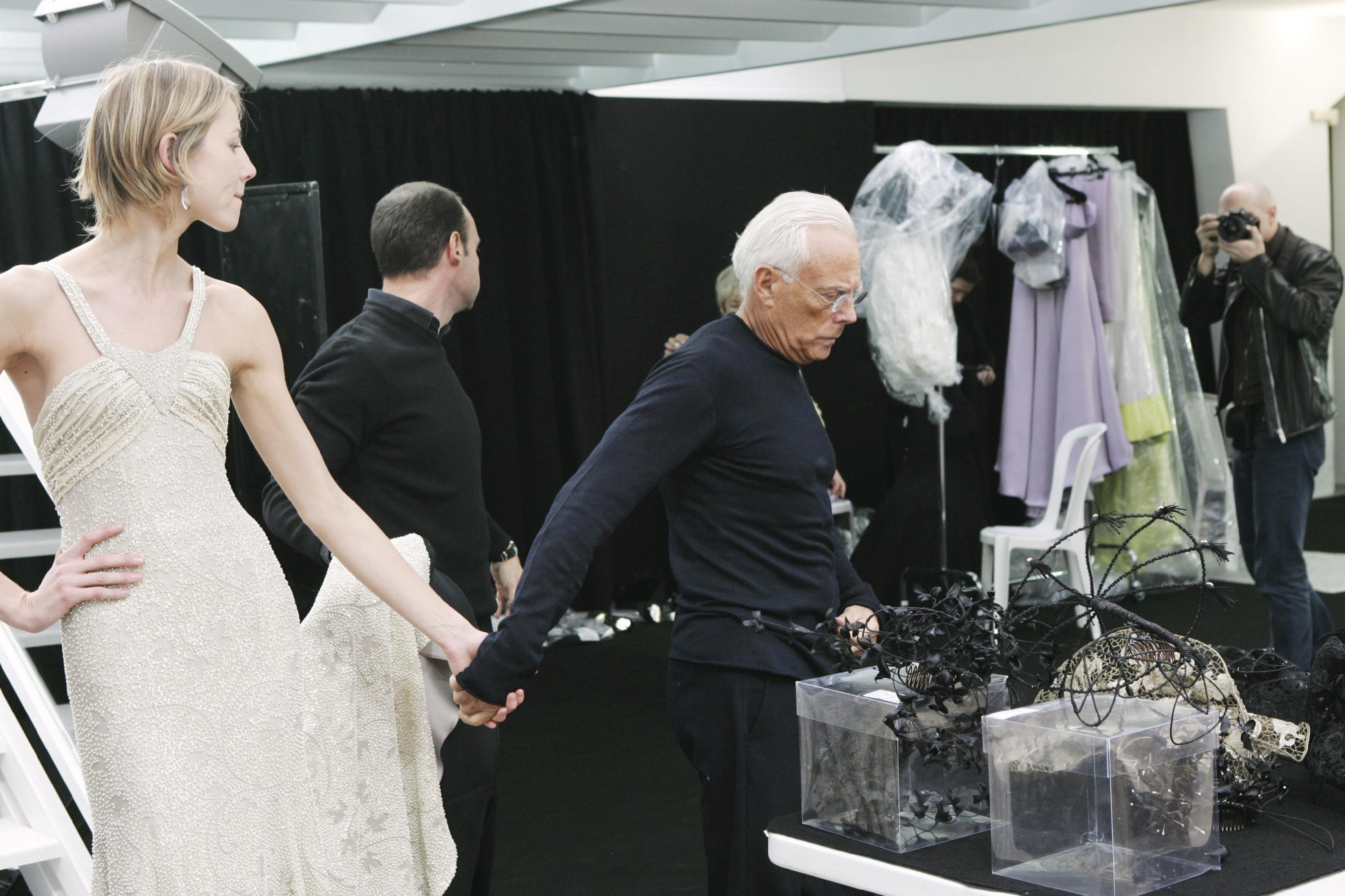 Armani Privé izložba u Milanu slavi 20 godina linije visoke mode i stignete ju pogledati do kraja prosinca