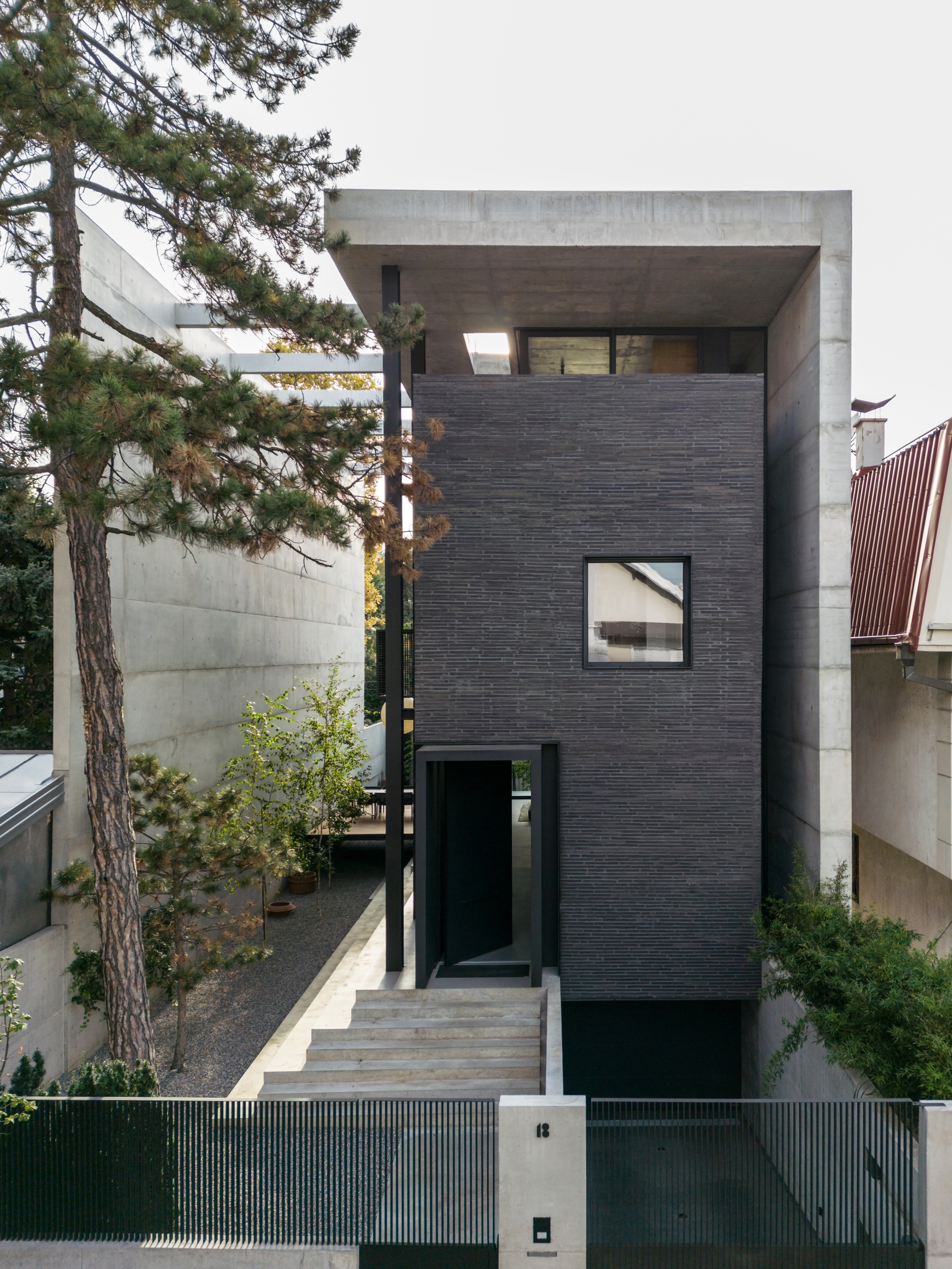 Kuća u Čolak Antinoj ulici_Relja Ivanić (1)