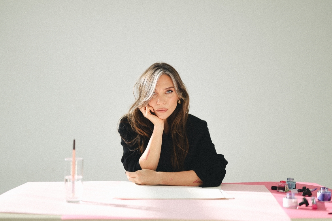 Želimo čuti vašu priču: Marina Marković ocrtala je grudi žena oboljelih od raka dojke