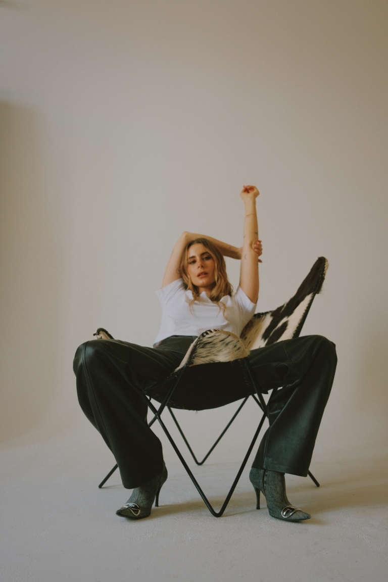 Nika Turković majice