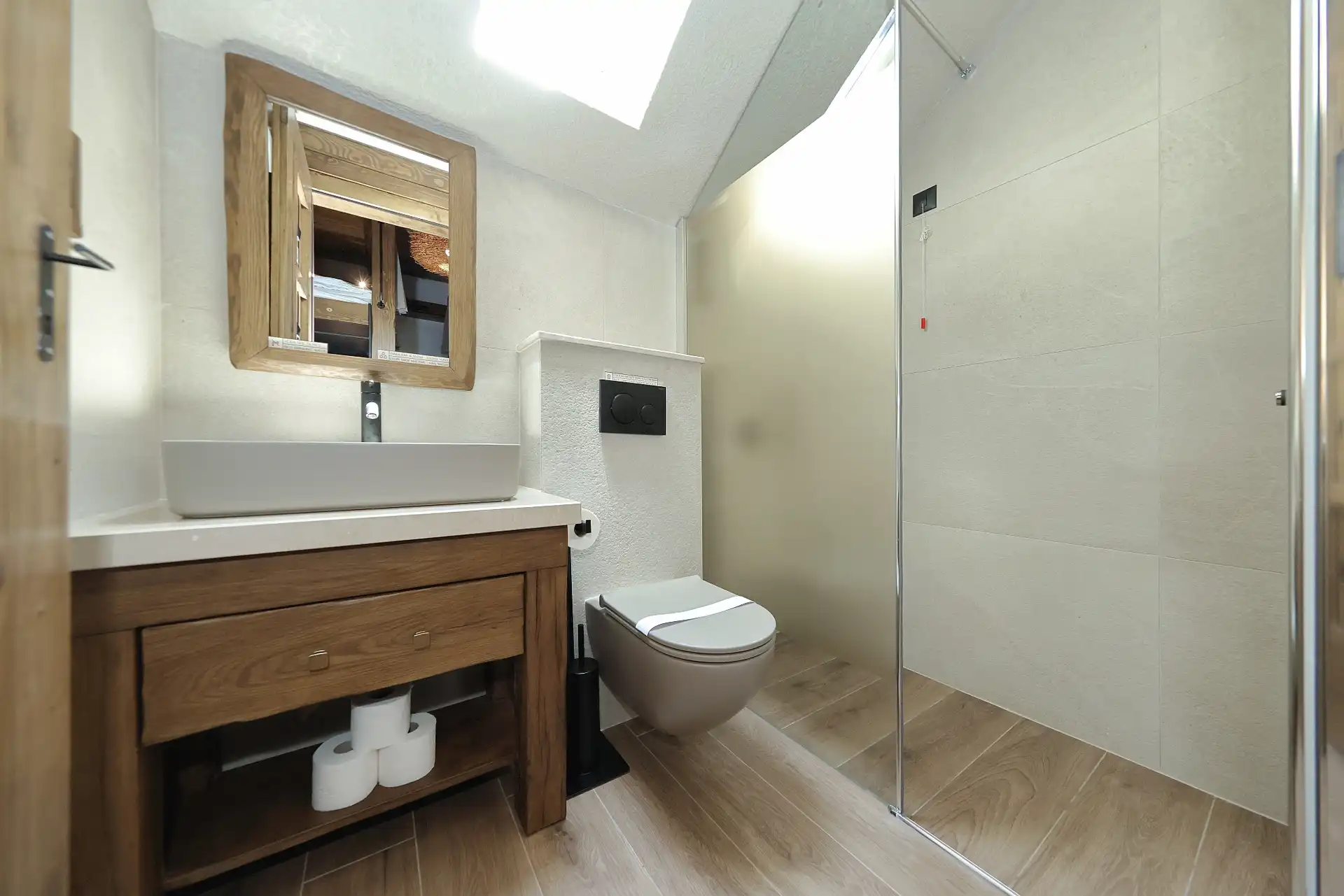 Planinarski dom Vošac (13)