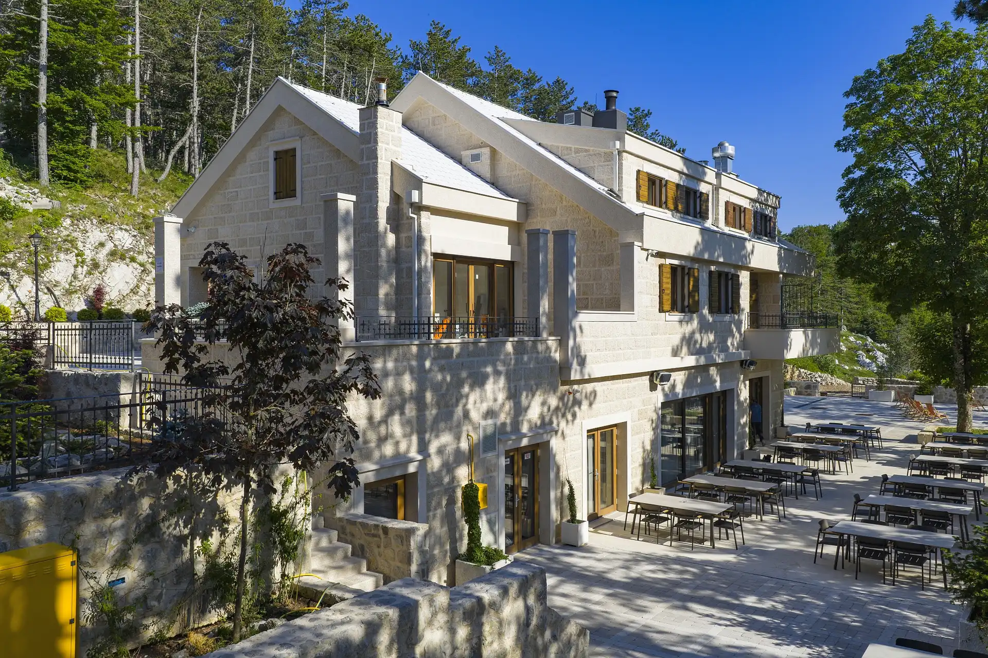 Planinarski dom Vošac (22)