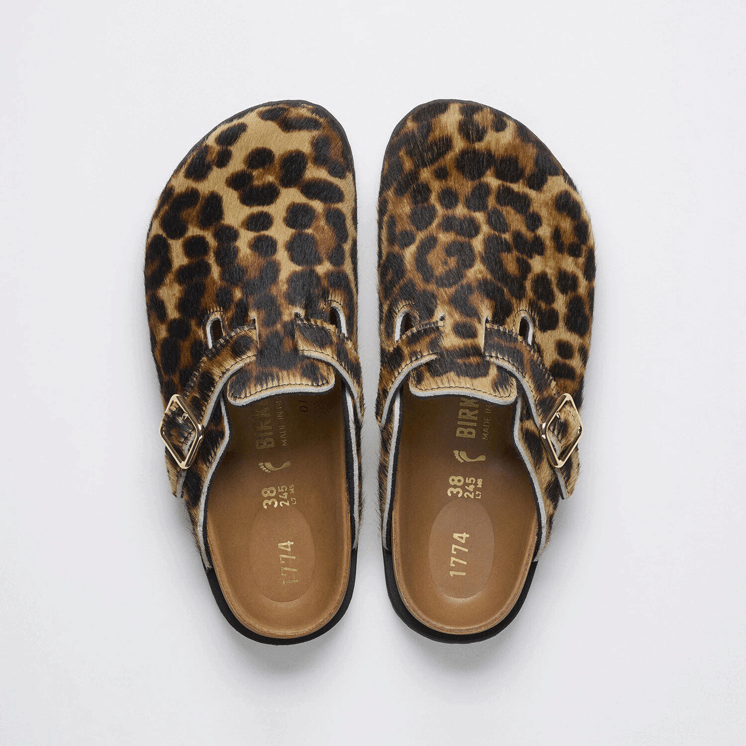 Birkenstock je prigrlio trend krznenih cipela i dao nam najbolje natikače za zimu