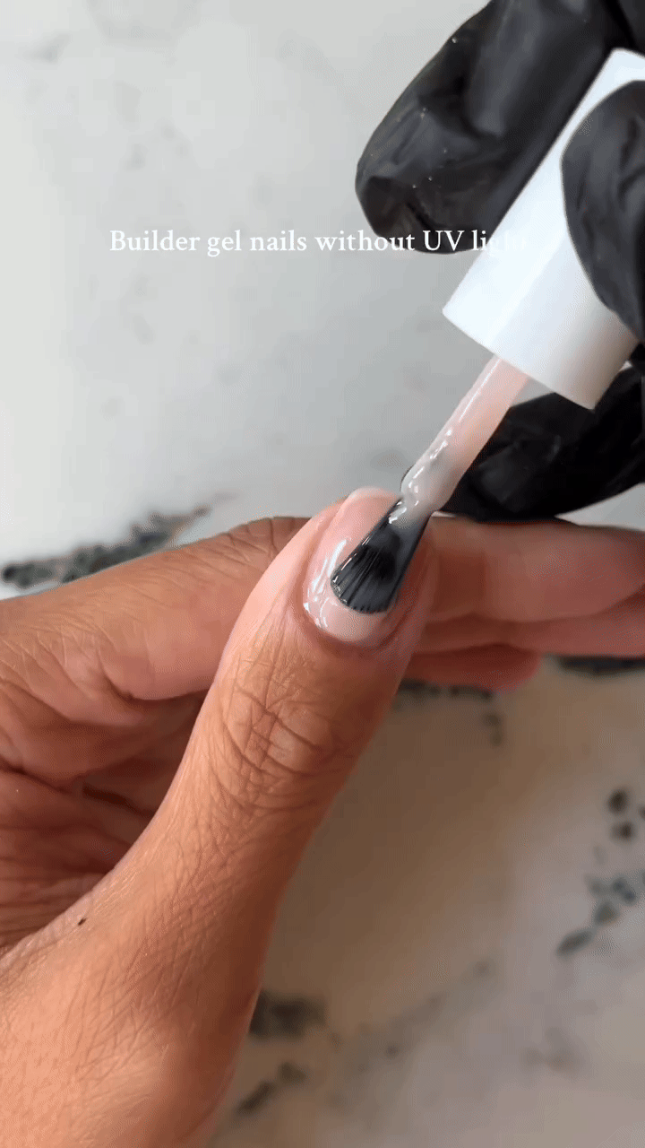 Trik za manikuru koja izgleda kao iz salona – bez UV lampe i bez gela