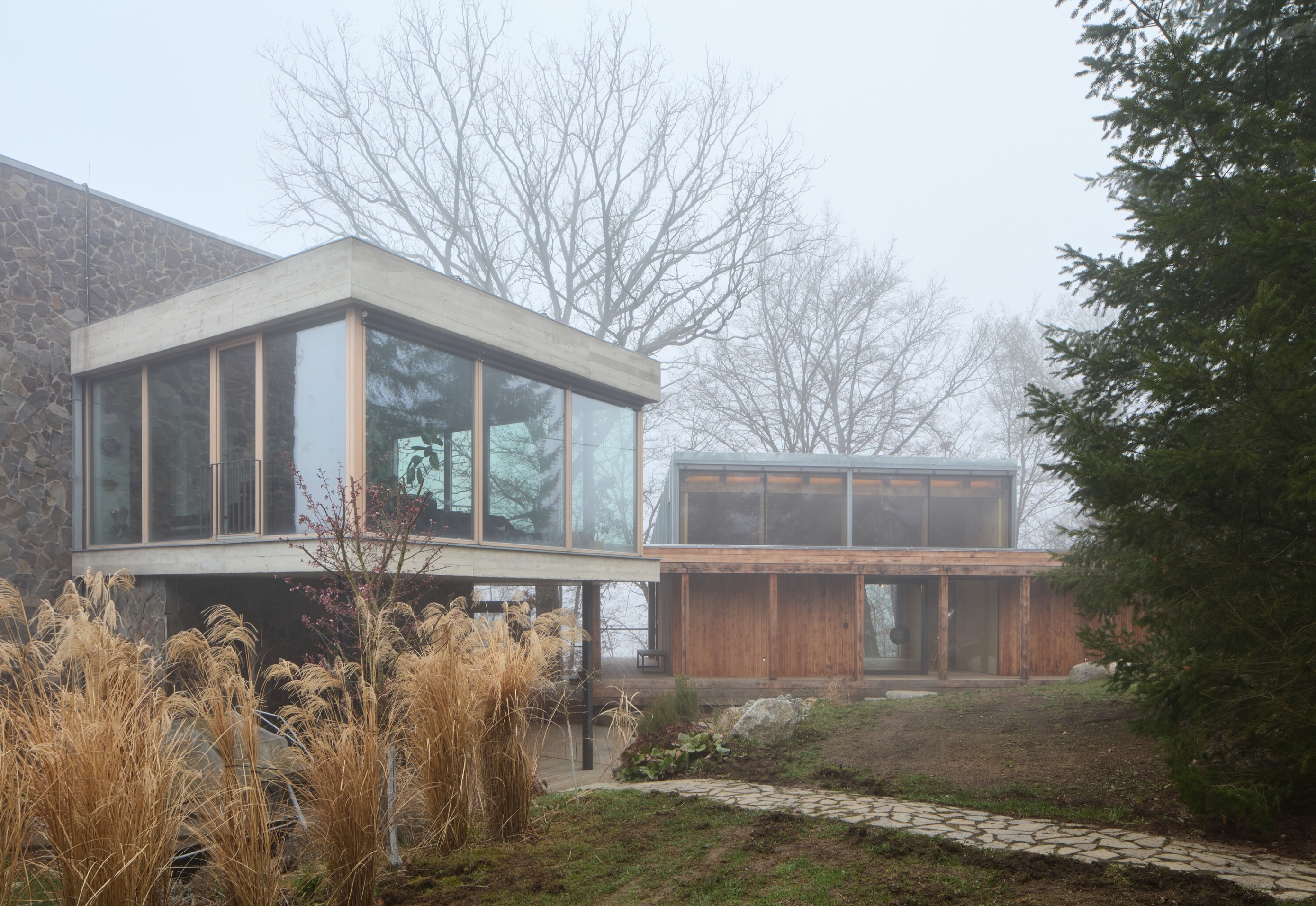 obiteljska kuća_paiva-architekti-mednik-house-radek-ulehla-01 (1)