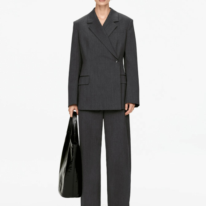 7 savršenih: Poslovna odijela koja rješavaju garderobu za cijeli radni tjedan