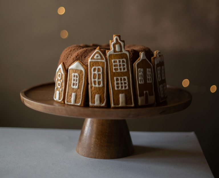 gingerbread latte cake
